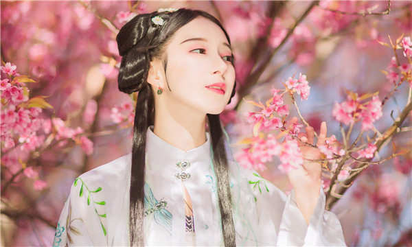 阿拉尔供卵试管婴儿：助您实现家庭梦想的科学方案